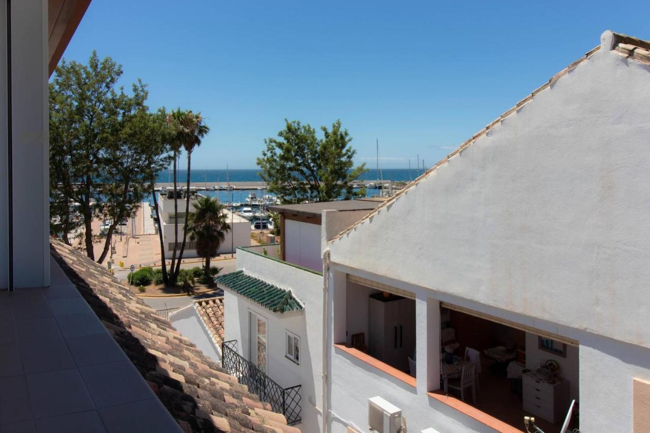Room In Guest Room - Private Room In The Fishing Port Of Marbella Exterior photo