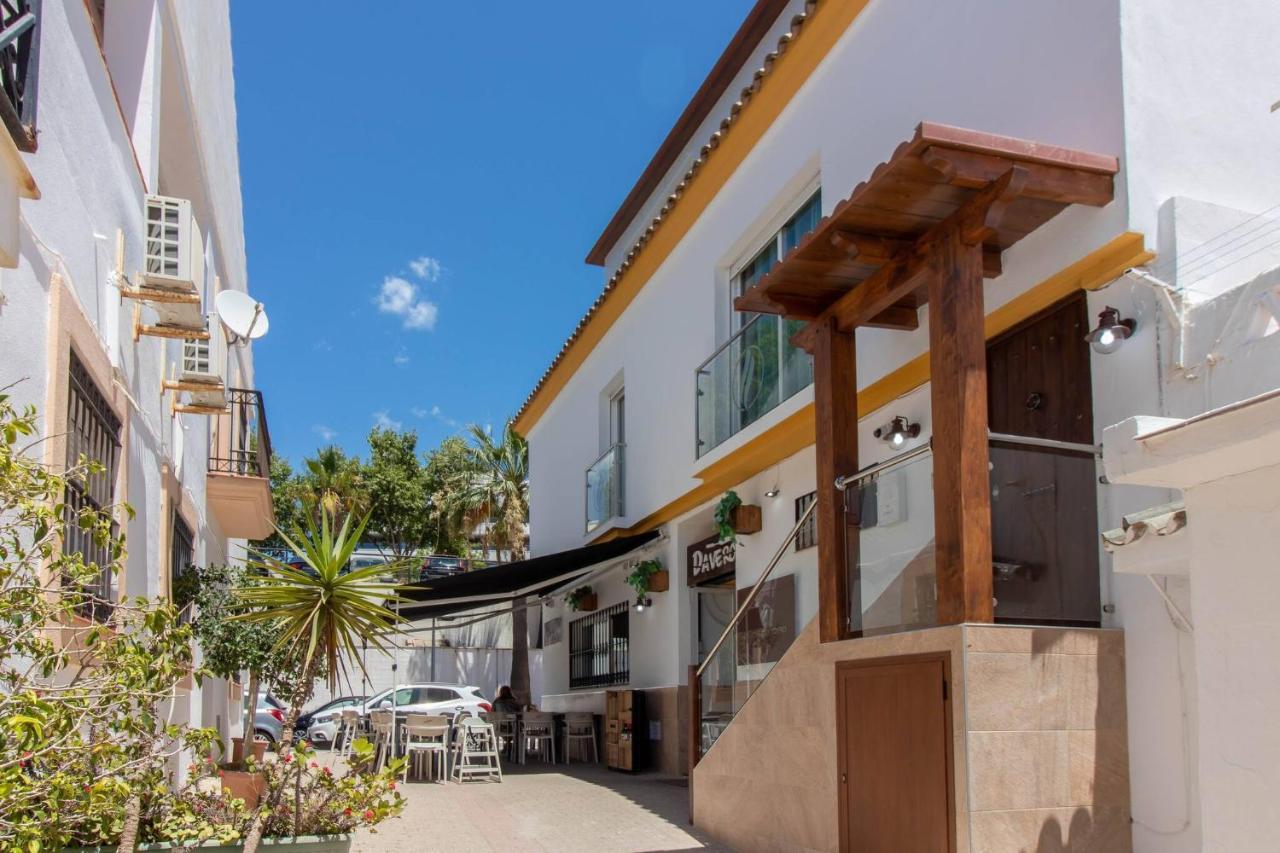 Room In Guest Room - Private Room In The Fishing Port Of Marbella Exterior photo